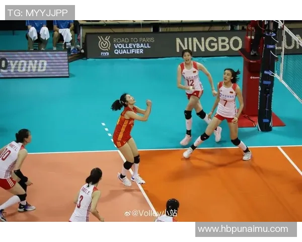 女排中国队与塞尔维亚巅峰对决展现实力与团队精神的精彩较量 女排中国队与塞尔维亚巅峰对决展现实力与团队精神的精彩较量